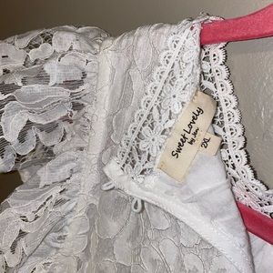 Plus Size White Lace Dress